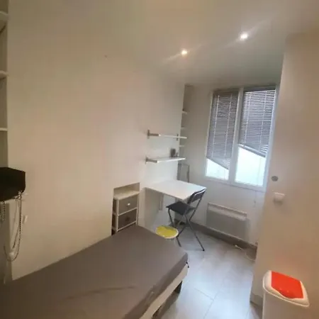 Small Studio Near Eiffel Tower Paris Extérieur photo